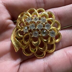 Vintage Gold Tone Rhinestones Brooch
